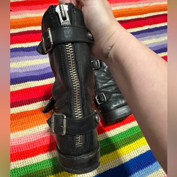 Frye Leather Short Boots Zip Back - Picture 8 of 14